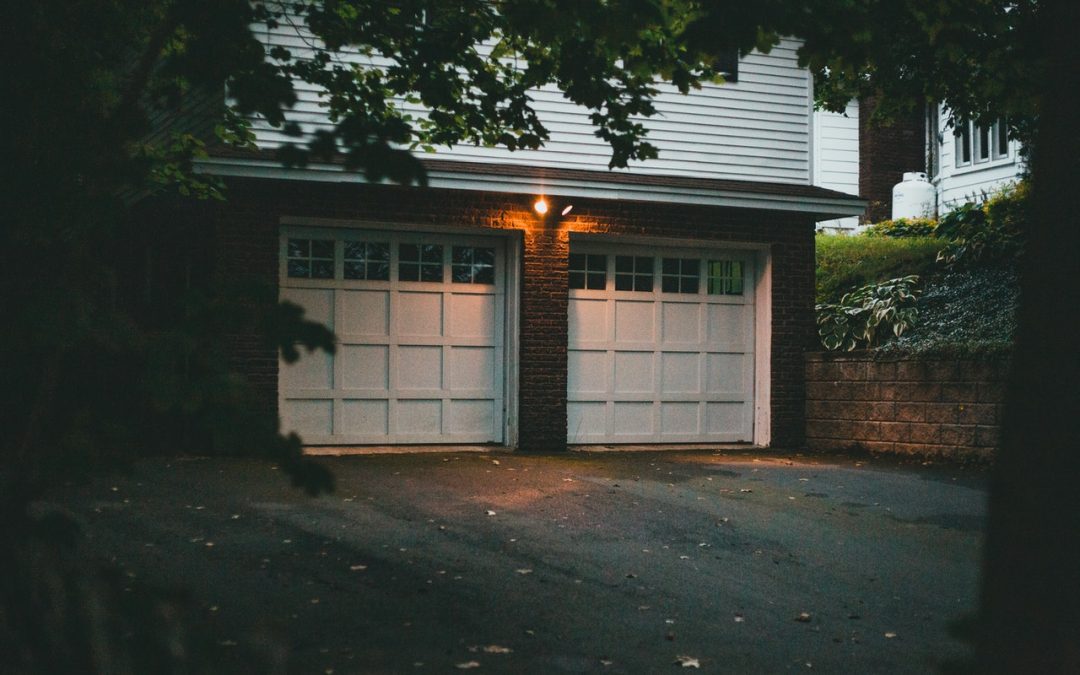 Why You Should Get a Professional to Install a Garage Door